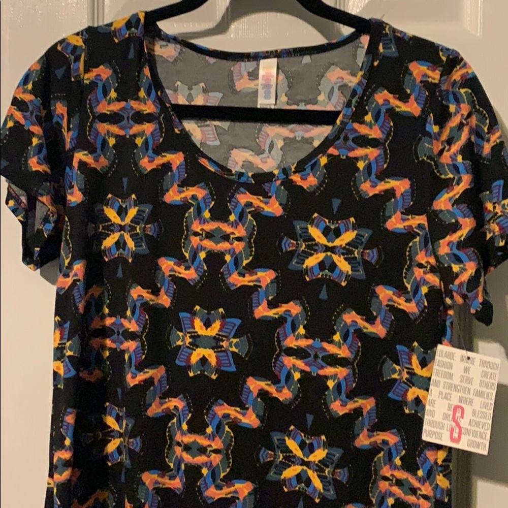 Lularoe S Classic T